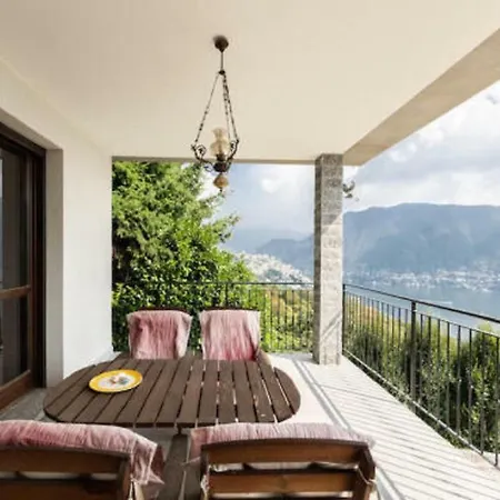 Feriehus Chalet Burkett Cernobbio