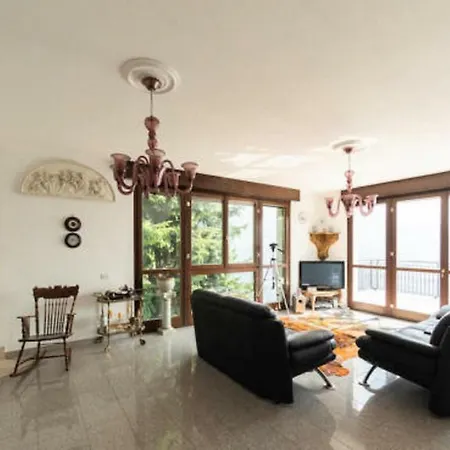 Chalet Burkett Holiday home Cernobbio
