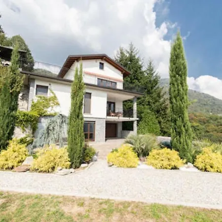 Chalet Burkett *